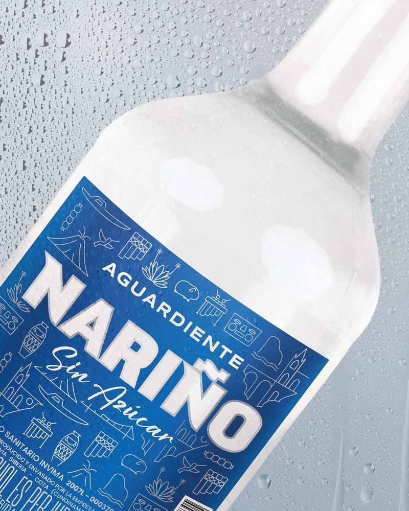 Detalle de la etiqueta azul de Aguardiente Nariño Sin Azúcar